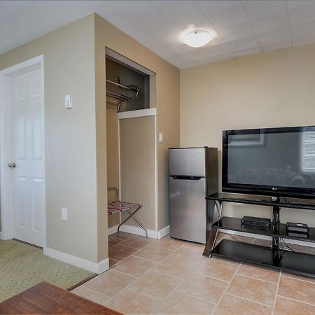 Malahat Bungalows Motel Luaran gambar