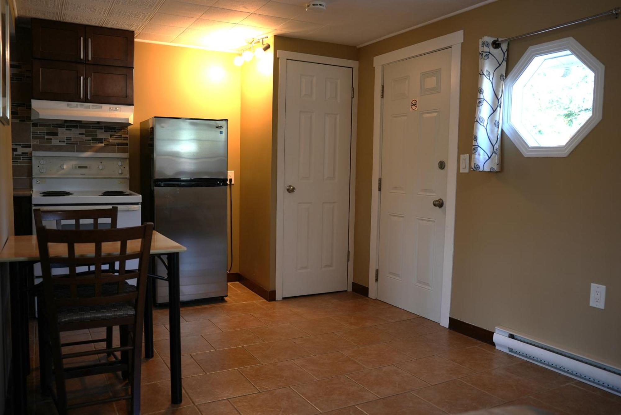 Malahat Bungalows Motel Luaran gambar