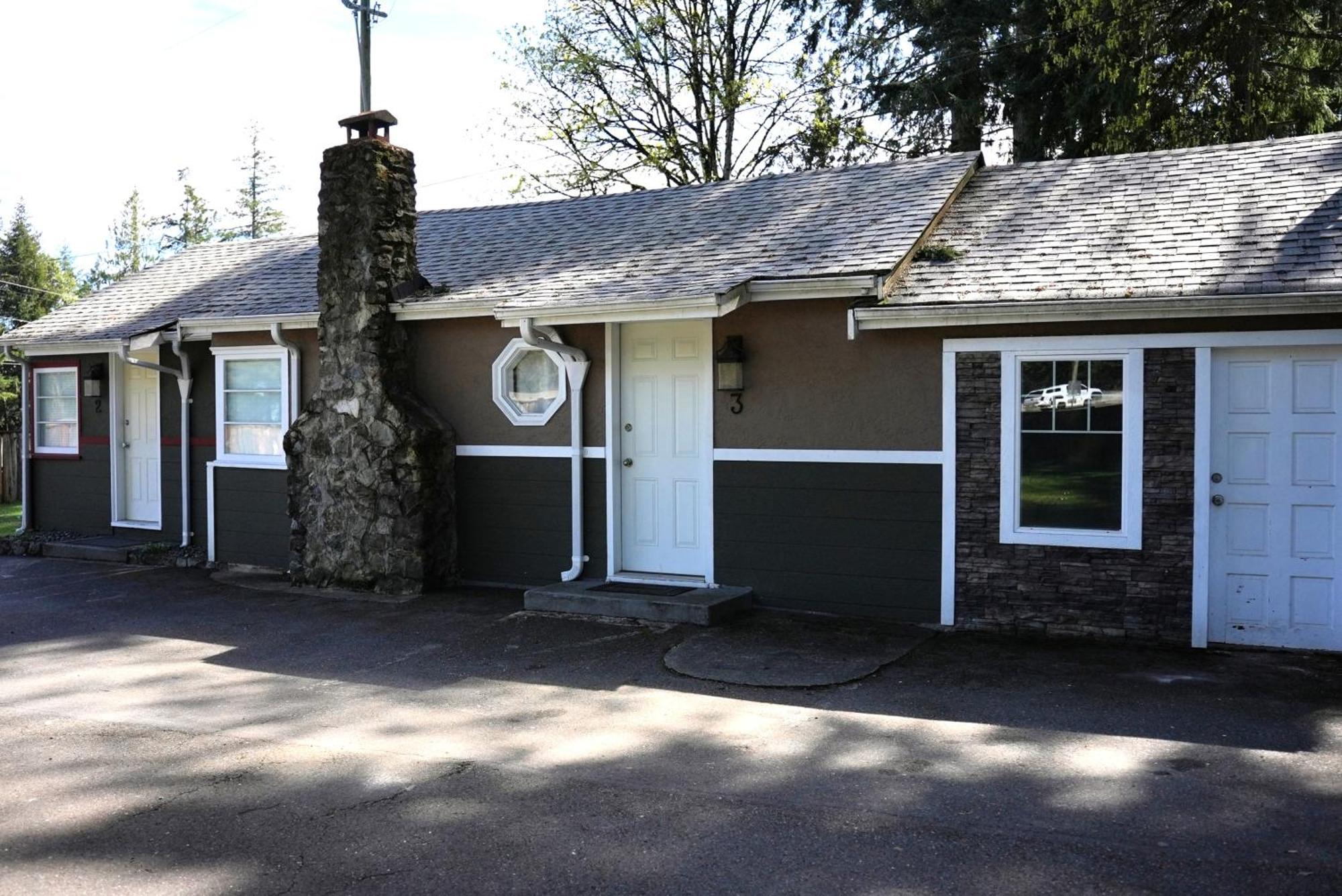 Malahat Bungalows Motel Luaran gambar
